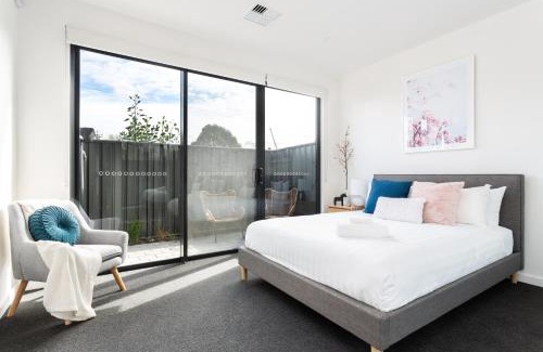 Kent Town Apartment | Little Grenfell Apartments by Urban Rest