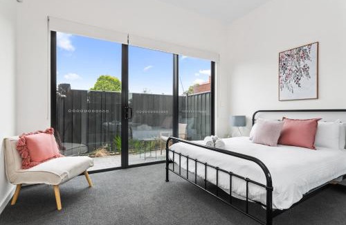 Kent Town Apartment | Little Grenfell Apartments by Urban Rest