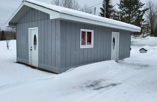 Long Lake Cottage | Little Haus on the Trail