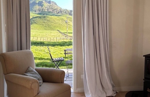 Tuki Tuki Cottage | Little House at the Horseshoe, Tuki Tuki Valley. The perfect escape!