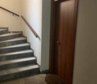 Ampelokipoi Apartment | Little house in the city