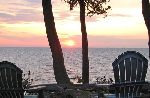 Gills Rock Cottage | Little House on the Bay---Door County Retro Style Spectacular water views