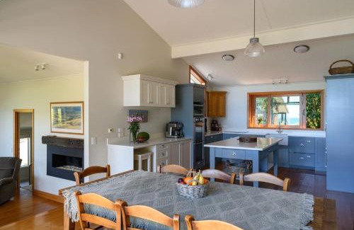 Kaiteriteri House | Little Kaiteriteri Retreat