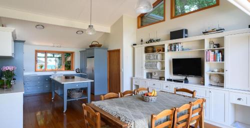 Kaiteriteri House | Little Kaiteriteri Retreat