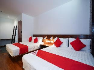 Teluk Intan Hotel | Little Kampung Studio