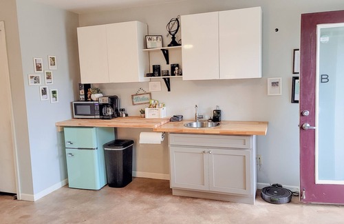 Arden Apartment | Little Lost Fox Sheep Farm, next to bent creek and the Blue Ridge