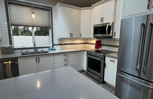 Regional District of Nanaimo House | Little Mountain Guest Suite