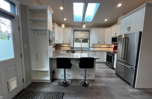 Regional District of Nanaimo House | Little Mountain Guest Suite