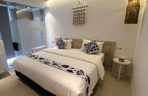 Kesawan Hotel | Little Mykonos
