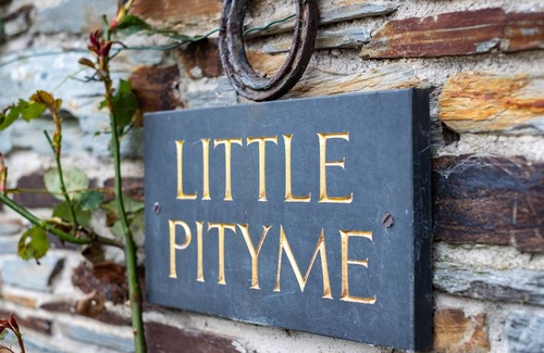 Wadebridge Cottage | LITTLE PITYME, pet friendly, character holiday cottage in Rock