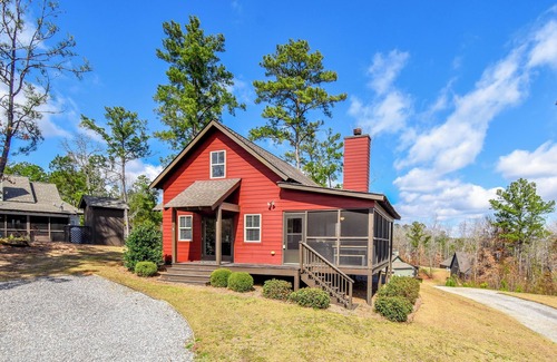 Tallassee Cabin | Little Red at Kowaliga Bay by Big Fish Real Estate Group at Lake Martin