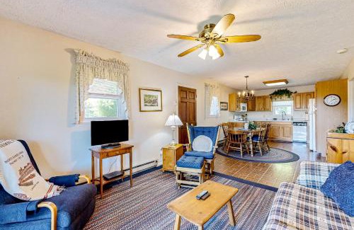 Lake Junaluska House | Little Red Cabin