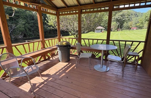Old Town RV Rental | Little River Camping Retreat