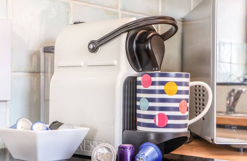 Saint Erth Praze Cottage | LITTLE RIVIERE, pet friendly, character holiday cottage in Hayle