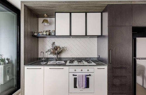 Abbotsford Apartment | Little Shamrock Cosy Resort Style Living
