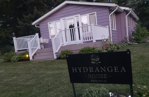 North East Cottage | Little slice of Heaven experiencing Lake Erie - private beach access