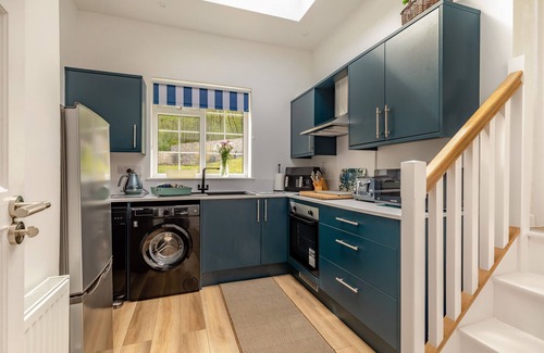 Honiton House | Little Whitehayes - One Bedroom House, Sleeps 2