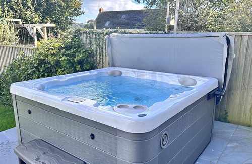 Seaton Cottage | Littlefields - With hot tub and short walk to beach