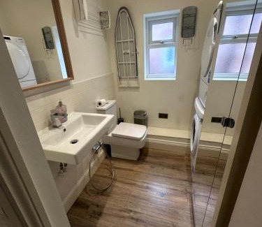 Salford Apartment | Littleton Co-living - Private Room Self-cater