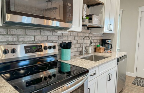 Celina Cottage | Liv for Dayz: A Rustic Modern Lakeside Cottage w/HOT TUB!