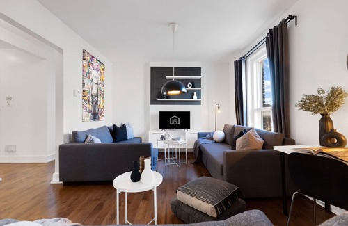 Plateau Mont Royal Apartment | LiV MTL Chic-2 Spacious 4BR + Near Downtown MTL