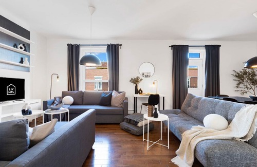 Plateau Mont Royal Apartment | LiV MTL Chic-2 Spacious 4BR + Near Downtown MTL