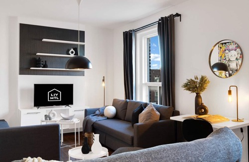 Plateau Mont Royal Apartment | LiV MTL Chic-2 Spacious 4BR + Near Downtown MTL