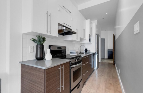 Downtown Montreal Apartment | LiV MTL Downtown-301 1BR Spacious Superior Suite