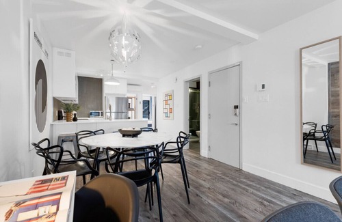 Plateau Mont Royal Apartment | LiV MTL Urban-1 Spacious 2BR Deluxe Downtown MTL