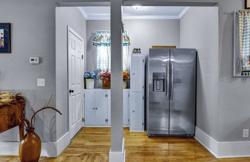 Rochester House | Live in sophistication and elegance in your VRBO home