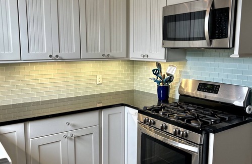 Manasquan Apartment | Live Like a Local - Best of Both Worlds Summer Rental - Manasquan Town & Beach!