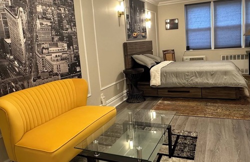Turtle Bay House | LIVE LIKE A NATIVE NEW YORKER, COZY STUDIO APARTMENT