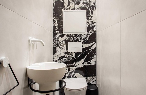 Quartier de la Porte-Saint-Denis Apartment | Live Like Real Parisians in the Heart of Paris