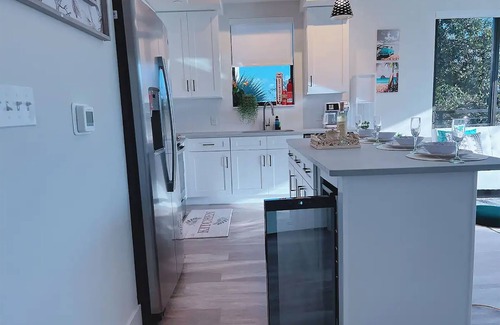 West Palm Beach Apartment | Live lux nearby the beach and downtown WPB/Gym/Ev