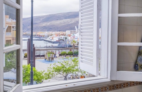 Puerto de Guimar Villa | LIVE PUERTITO CASA AZUL