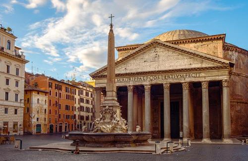 Rione VIII Sant'Eustachio Apartment | Live Roma - Luxury Pantheon View