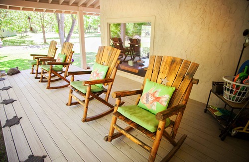 Kerrville House | Live Water! A Spectacular Hill Country Family Retreat with waterfront privacy