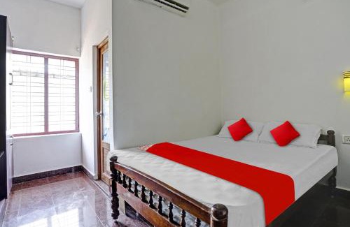 Alappuzha Hotel | Live with ALP104