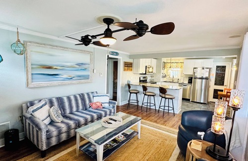 Kill Devil Hills Cottage | * Lively Up Yourself * Great Summer Rates!