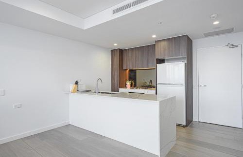 Liverpool Apartment | Liverpool Brand new 2 Bedroom APT View & Parking