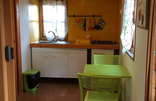 Defensola House | LIVERPOOL Chalet with garden and kitchen, 4 beds