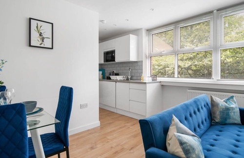 Aylesbury Apartment | Livestay Modern Two Bed Apartment in Aylesbury14