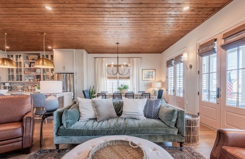 Guntersville House | Livin` The Dream at River Rocks Plantation