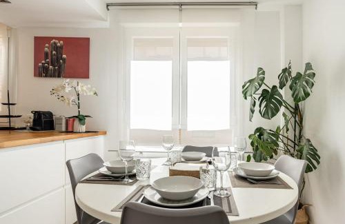 San Sebastian Apartment | Living BeraBera