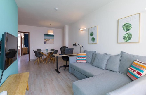 Las Palmas de Gran Canaria Apartment | Living Las Canteras Homes - SEDUCTIVE BEACHFRONT