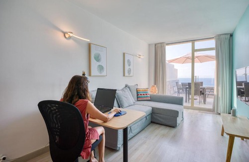 Las Palmas de Gran Canaria Apartment | Living Las Canteras Homes - SEDUCTIVE BEACHFRONT