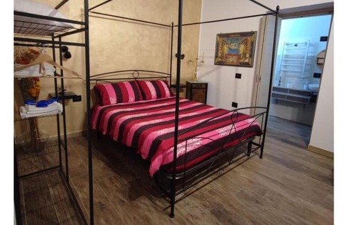 Pirri Bed & Breakfast | Living G Room