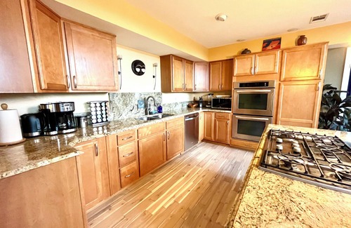 North Boulder House | Living Green & Zen Wonderland Lake Boulder