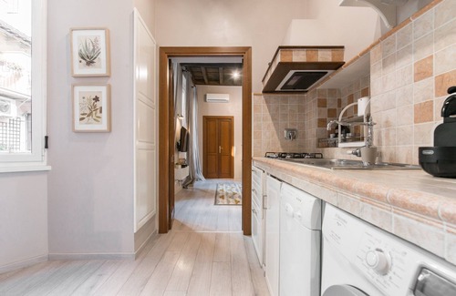 Rione II Trevi House | Living RHome Spanish Steps