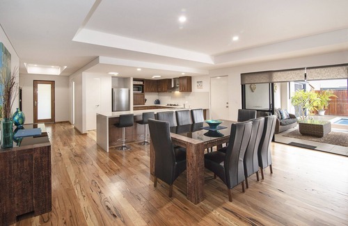 Quindalup House | Living the Dream- Pool, WIFI, Arcade Machine, Ping Pong